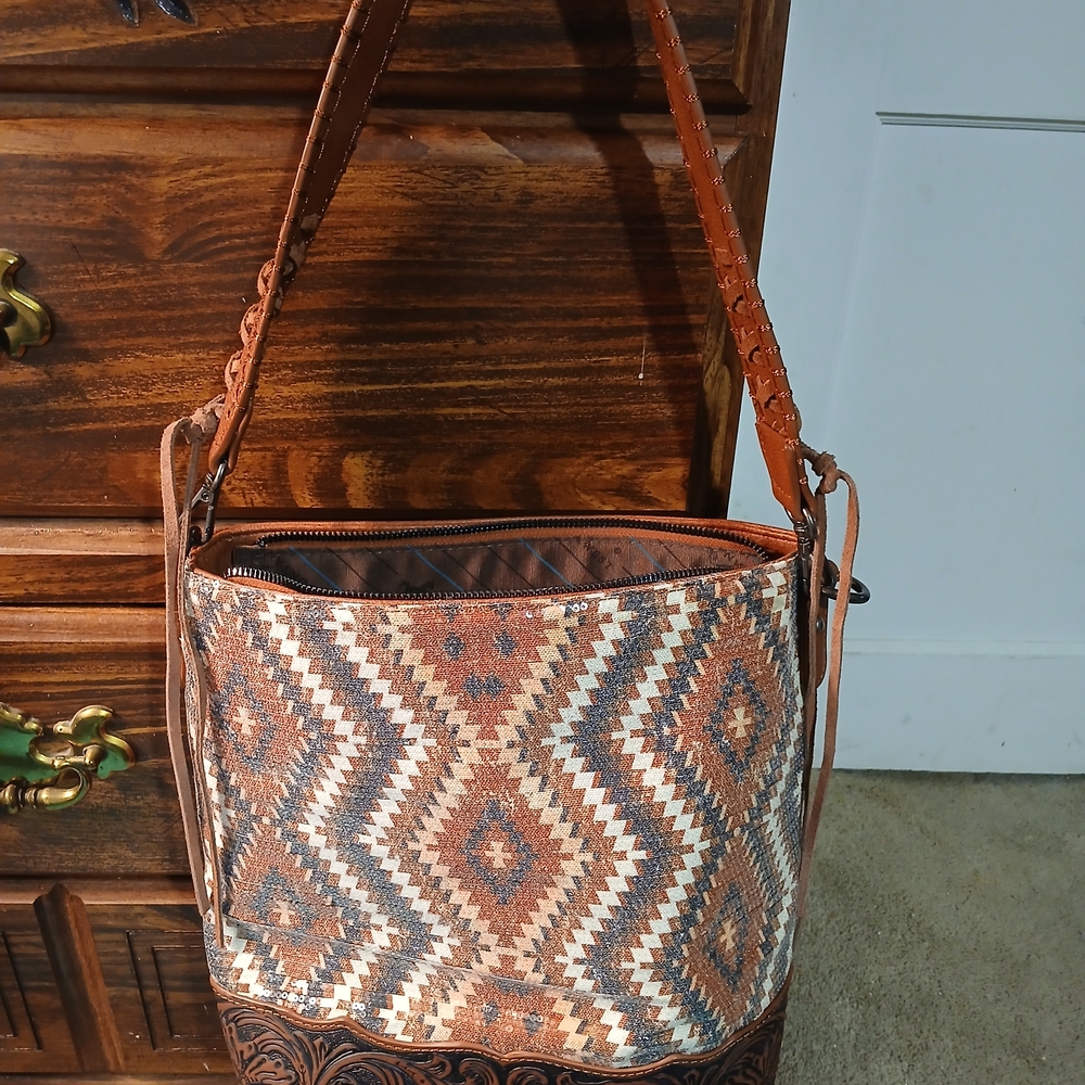 Wrangler Geometric Brown and Cream Shoulder Bag